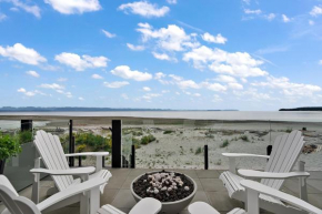 Saratoga Beachfront Villa